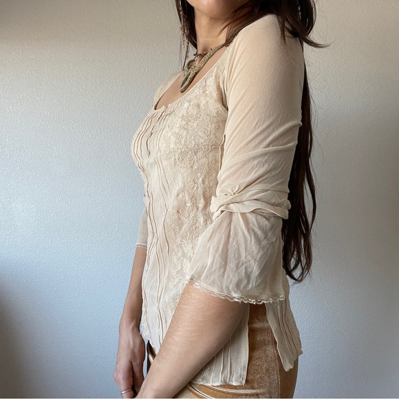 Y2K Sheer Lace Embroidered Blouse - Picture 2 of 4